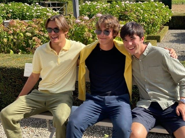 8ef3e7ad-2ba4-404f-872d-3c88aeccf0ba